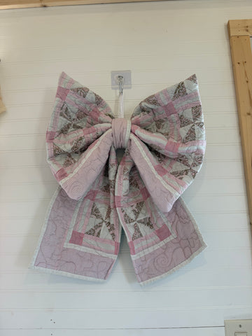 Pink quilt bow